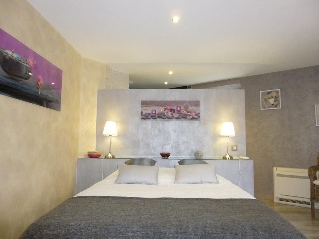 Au Mas De Gamet Bed & Breakfast Theminettes Room photo